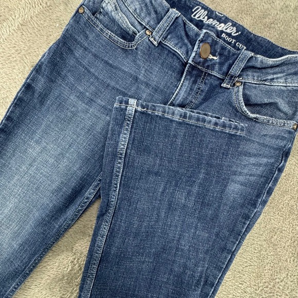 Wrangler Denim - Wrangler Womens Bootcut Jeans Medium Wash Blue Stretch Denim 09MWZDO Size 3x34
